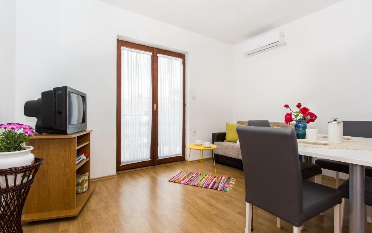 Apartman Broznic Šilo Extérieur photo
