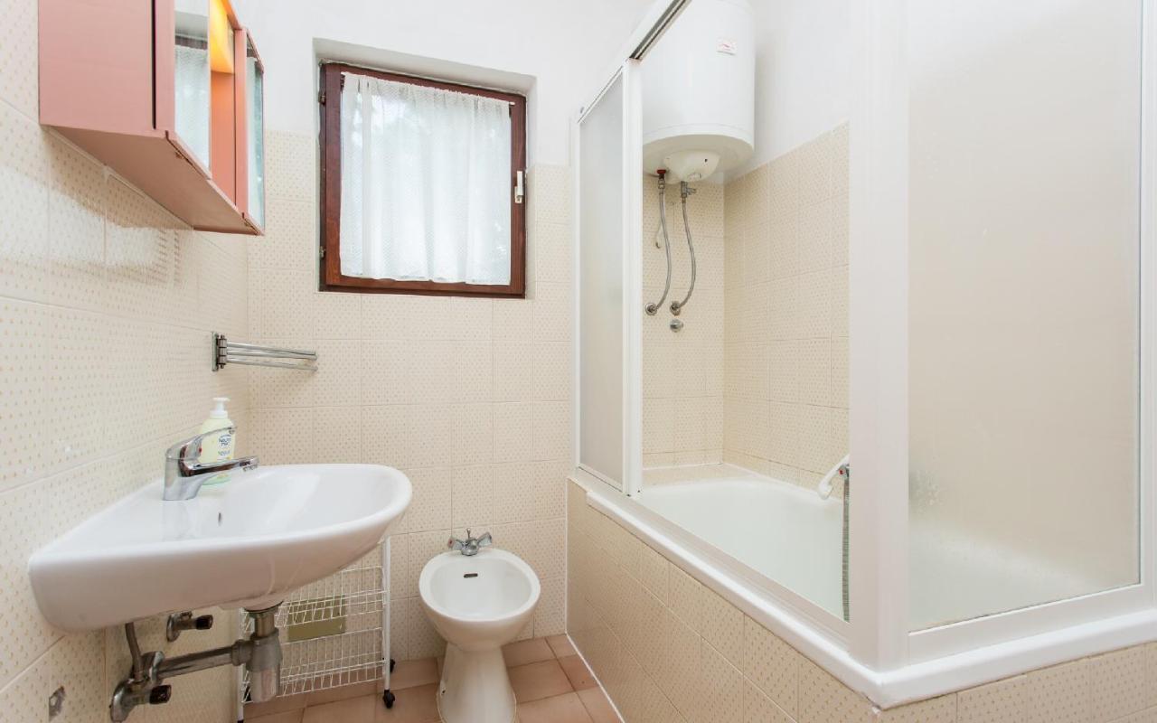 Apartman Broznic Šilo Extérieur photo