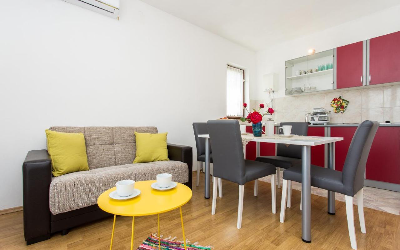 Apartman Broznic Šilo Extérieur photo
