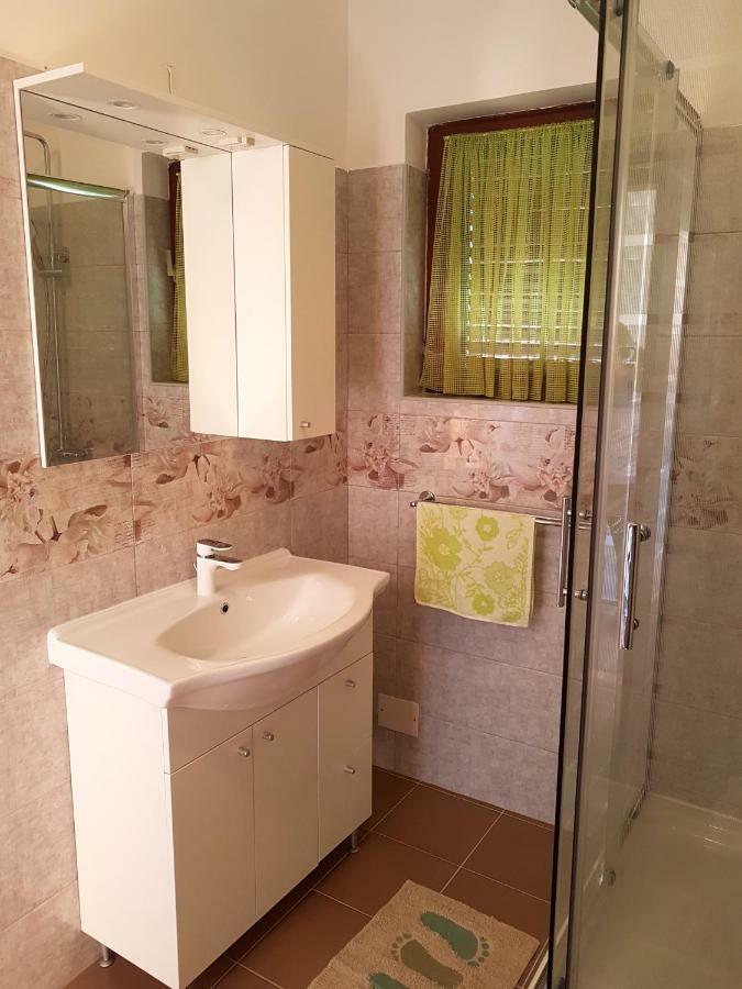 Apartman Broznic Šilo Extérieur photo