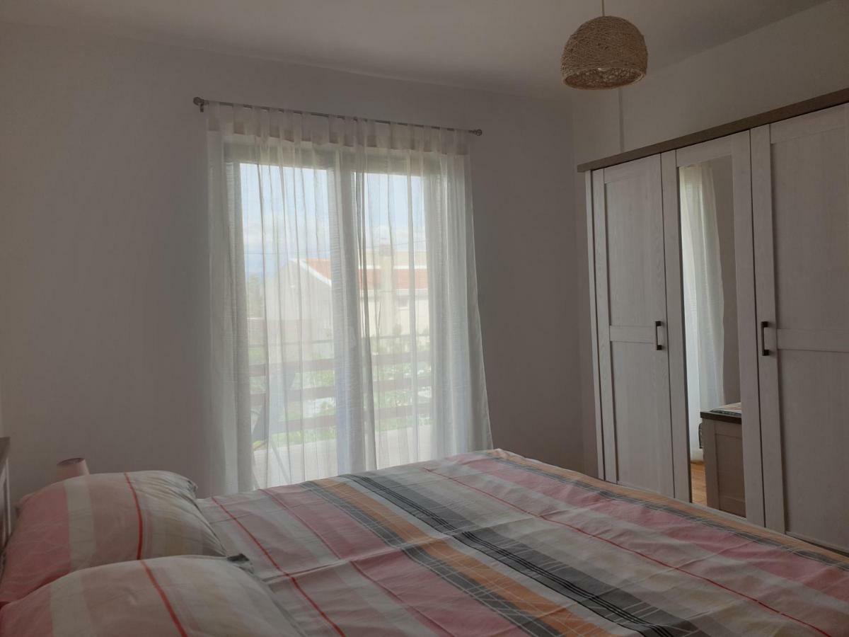 Apartman Broznic Šilo Extérieur photo